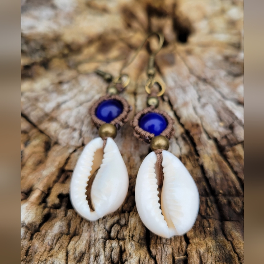 Handmade Shell Dangle Macramé Earrings With Gemstone